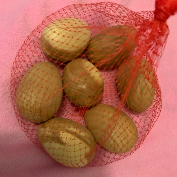 NEW Gold Decorative wooden Eggs - Picture 1 of 2